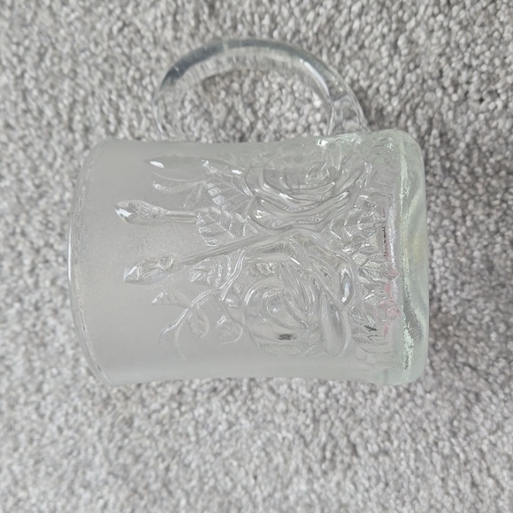 Livia Pasari Crystal Coffee Beverage Mug Clear Embossed Roses - Picture 2 of 5